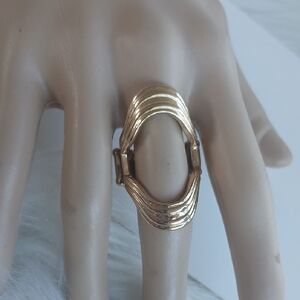 Paparazzi Elegant Gold Wave Ring Strech